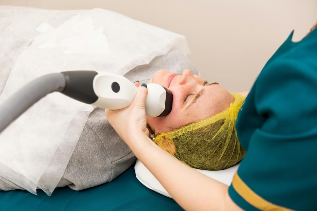 Por que os dermatologistas querem que você inclua um antioxidante na rotina aos 35 1 Por que os dermatologistas querem que você inclua um antioxidante na rotina aos 35