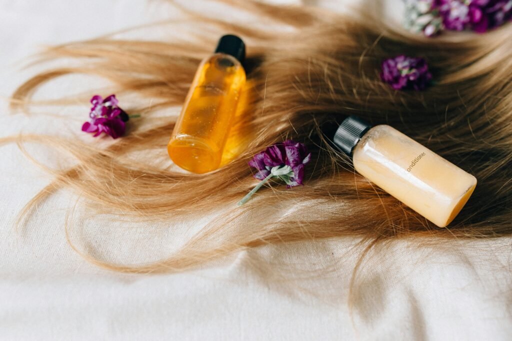 É Hora de Lavar Suas Presilhas: Tutorial Simples Para Manter Suas Presilhas Limpas 1 É Hora de Lavar Suas Presilhas: Tutorial Simples Para Manter Suas Presilhas Limpas