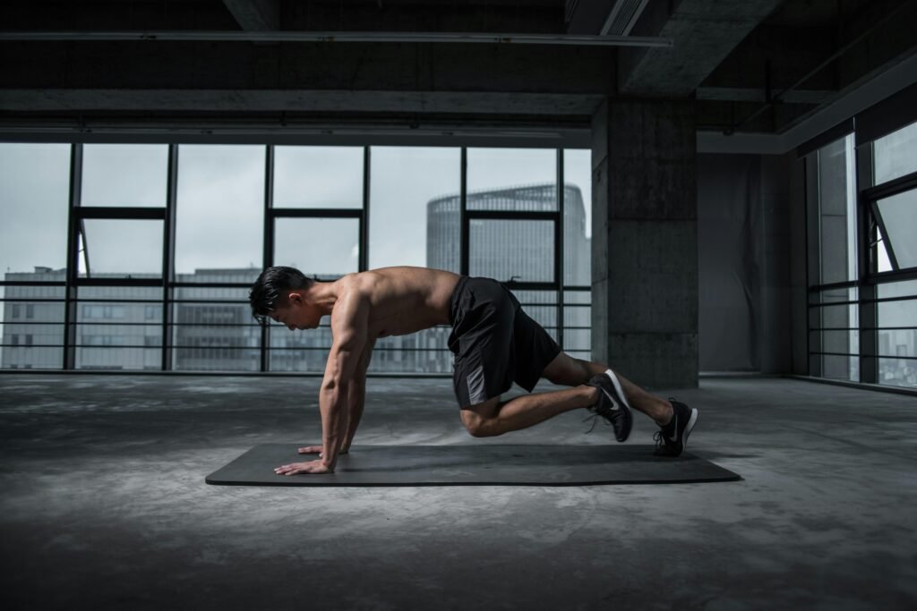 3 Receitas Essenciais para Recuperação Pós-Treino e Dicas de Hidratação 1 3 Receitas Essenciais para Recuperação Pós-Treino e Dicas de Hidratação