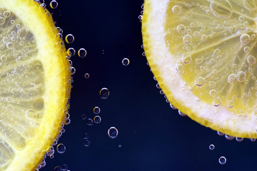 O ingrediente genial para hidratação: o poder das sementes de chia em picolés caseiros saudáveis 1 O ingrediente genial para hidratação: o poder das sementes de chia em picolés caseiros saudáveis