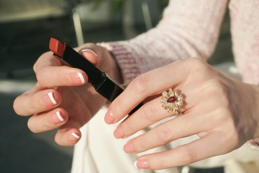 Formato de unha redonda: como conquistar o visual perfeito e cuidar das suas unhas 1 Formato de unha redonda: como conquistar o visual perfeito e cuidar das suas unhas