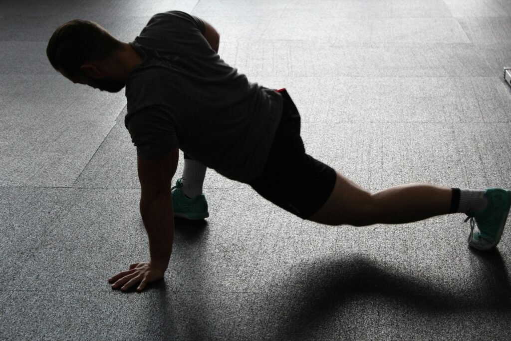 Exercícios Isométricos: A Chave para Aumentar a Força Muscular 1 Exercícios Isométricos: A Chave para Aumentar a Força Muscular